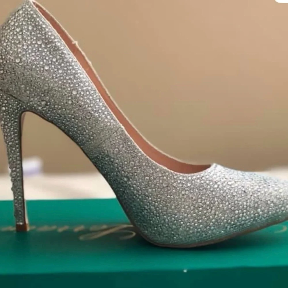 Lauren Lorraine Sparkling Silver Heels NEW IN BOX SZ 8.5